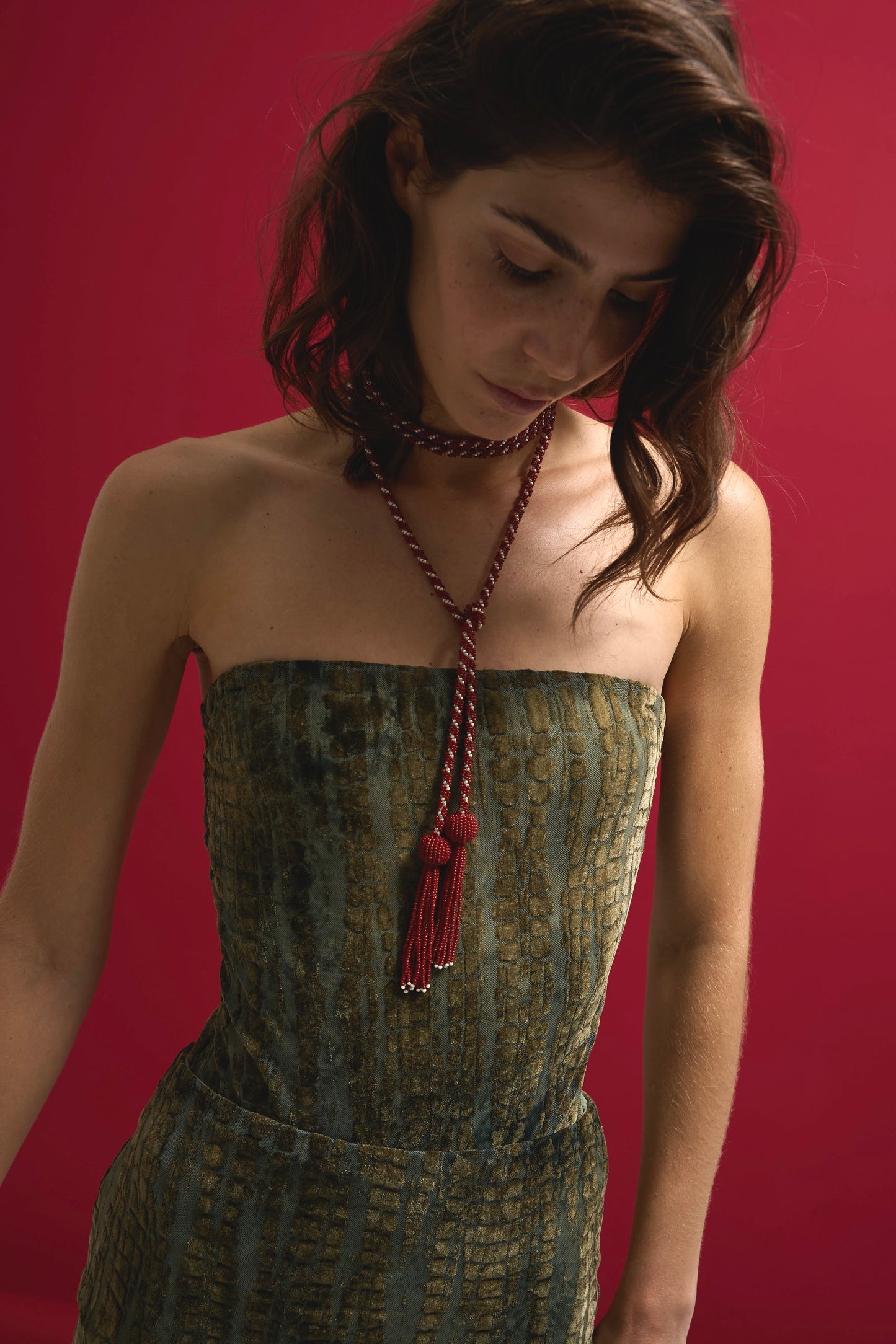 Amara Necklace in Beige & Wine