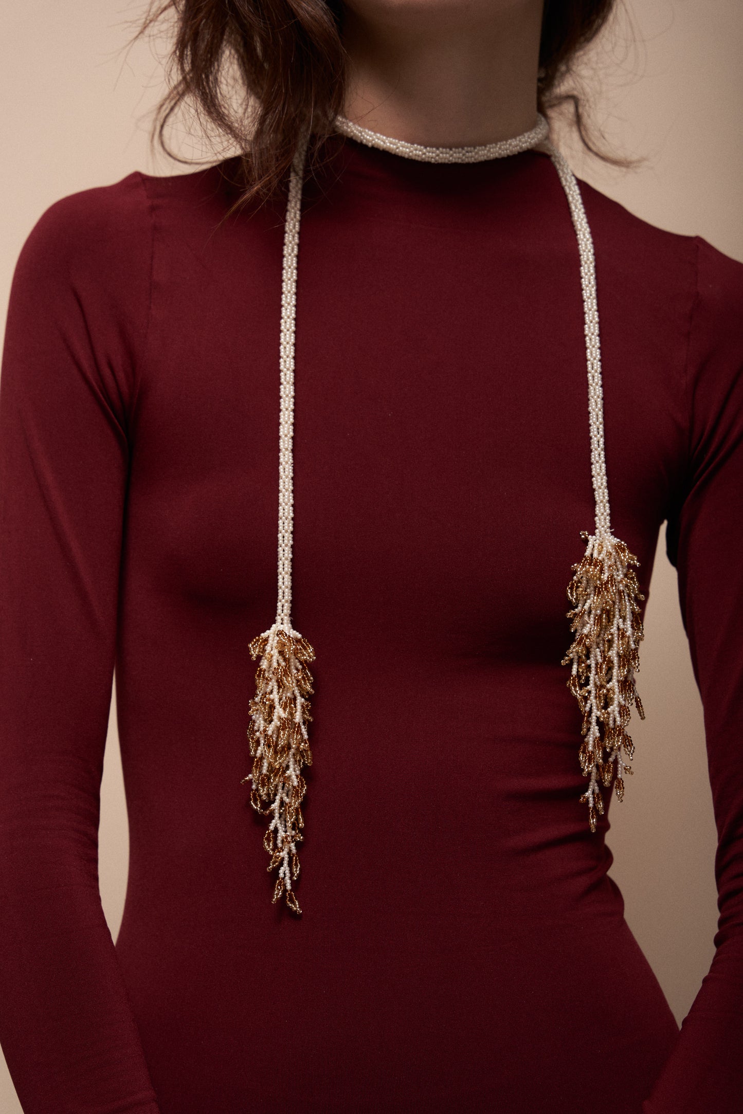 White Raíces Necklace